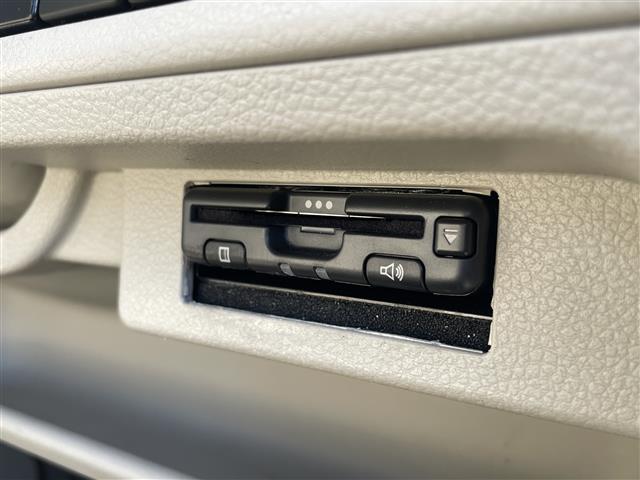 アルトラパン L ナビゲーション シートヒーター ETC車載器 ドライブレコーダー BT TV CD DVD スマートキー プッシュスタート 横滑り防止装置 ABS 衝突軽減ブレーキ アイドリングストップ(10枚目)