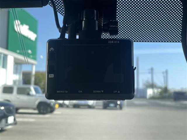 アルトラパン L ナビゲーション シートヒーター ETC車載器 ドライブレコーダー BT TV CD DVD スマートキー プッシュスタート 横滑り防止装置 ABS 衝突軽減ブレーキ アイドリングストップ(15枚目)