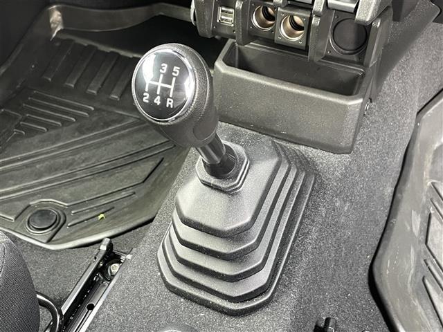 ジムニー ＸＬ　ワンオーナー　社外ＳＤナビ（ＣＤ／ＤＶＤ／ＡＭ／ＦＭ／ＢＴ）アイドリングストップ　車線逸脱警報　機能衝突防止機能　クリアランスソナー　横滑り防止機能　Ｄ席／Ｎ席シートヒーター　ＥＴＣ（27枚目）