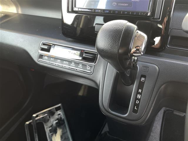 ワゴンRスティングレー ハイブリッドX 社外KENWOODナビ ヘッドアップディスプレイ ETC 衝突軽減ブレーキ シAM FM CD DVD BT シートヒーター TV ステアリングスイッチ 純正アルミホイール オートエアコン プッシュ(9枚目)