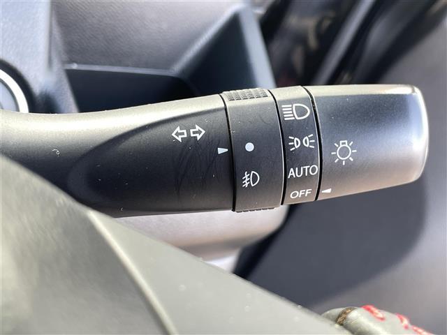 ワゴンRスティングレー ハイブリッドX 社外KENWOODナビ ヘッドアップディスプレイ ETC 衝突軽減ブレーキ シAM FM CD DVD BT シートヒーター TV ステアリングスイッチ 純正アルミホイール オートエアコン プッシュ(12枚目)