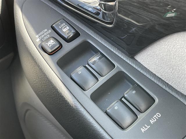 アルファードV MS プラチナセレクション 純正ナビ バックカメラ 両側パワースライドドア ETC サンルーフ オートライト ダブルオートエアコン 電格ミラー リモコンキー ステアリングスイッチ パワーウィンドウ パワーステアリング(15枚目)