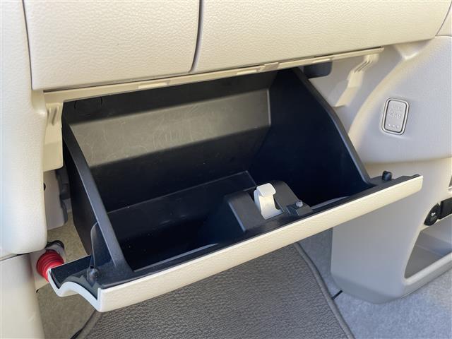 アルトラパン Ｓ　純正ナビ　バックカメラ　プッシュスタート　アイドリングストップ　パーキングアシスト　パワーウィンドウ　パワーステアリング　リモコンキー　純正フロアマット　純正ＬＥＤヘッドライト　エアバックＷ　ＥＴＣ（33枚目）