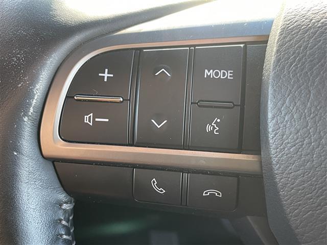 LX LX570ブラックシークエンス 純正ナビ Bluetooth フルセグTV Blu-ray DVD CD サンルーフ リアエンターテイメント 置くだけ充電 純正ドラレコ 社外前後ドラレコ 全席パワーシート D/N席メモリーシート(27枚目)