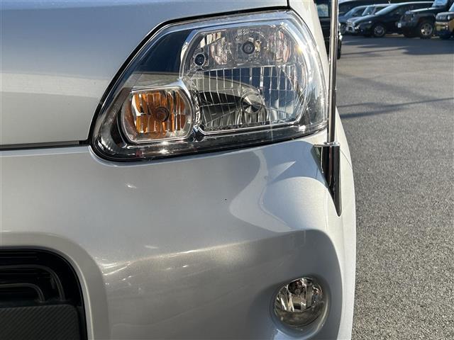 ポルテ Ｇ　純正ナビ（ＮＳ２Ｔ－Ｗ６４）ドライブレコーダー　ＥＴＣ　バックカメラ　シートヒーター　フリップダウンモニター　プッシュスタート　パワーステアリング　パワーウィンドウ　盗難防止装置　純正フロアマット（12枚目）