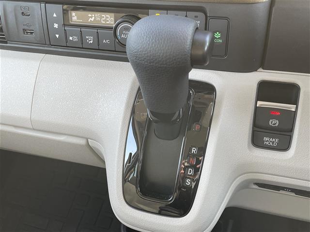 Ｎ－ＢＯＸ ベースグレード　純正ナビ　バックカメラ　ＥＴＣ　前後ドライブレコーダー　両側パワースライドドア　レーダークルーズコントロール　シートヒーター　アイドリングストップ　スマートキー　エンジンスタートボタン（11枚目）