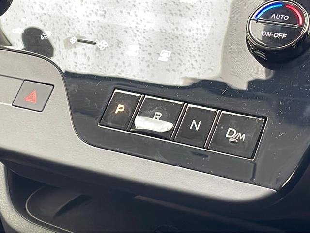 セレナ ハイウェイスターV 12.3インチ純ナビ/全方位カメラ/ETC2.0/プロパイロット/ICC/電動PB/オートブレーキホールド/インテリジェントソナー/エレクトロニックシフト/パドルシフト/デジタルインナーミラー(13枚目)