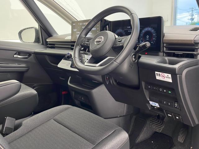 セレナ ハイウェイスターV 12.3インチ純ナビ/全方位カメラ/ETC2.0/プロパイロット/ICC/電動PB/オートブレーキホールド/インテリジェントソナー/エレクトロニックシフト/パドルシフト/デジタルインナーミラー(18枚目)