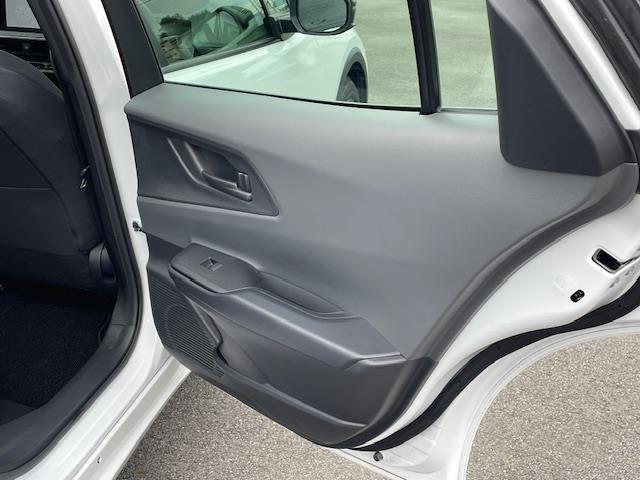 プリウス U 純ディスプレイオーディオ/Bカメ/ドラレコ/レーダークルコン/etc2.0/革ステ/ステスイ/電格ウィンカーミラー/電動PB/オートブレーキホールド(23枚目)