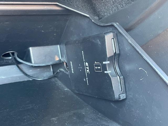 コペン タンレザーエディション 社外ナビ/アクティブトップ/ETC/フォグランプ/ウッドコンボステアリング/運転席&助手席シートヒーター/純正フロアマット/シガーライター/純正18インチアルミホイール/ダブルSRS+ABS(13枚目)