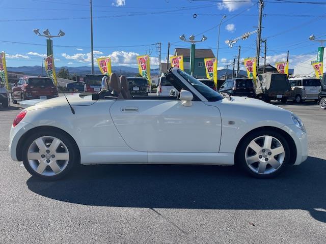 コペン タンレザーエディション 社外ナビ/アクティブトップ/ETC/フォグランプ/ウッドコンボステアリング/運転席&助手席シートヒーター/純正フロアマット/シガーライター/純正18インチアルミホイール/ダブルSRS+ABS(34枚目)