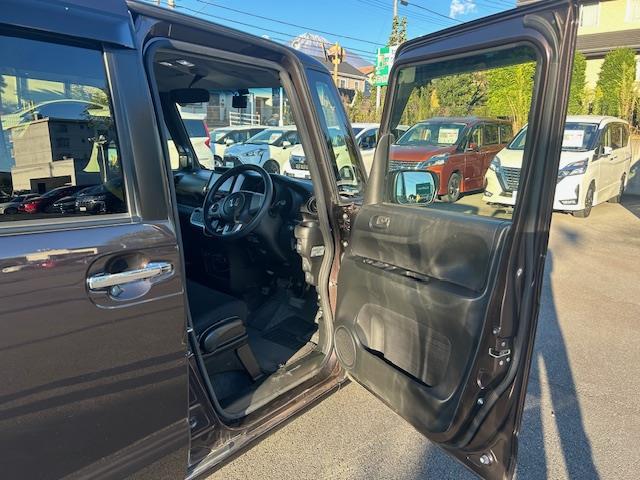 N-BOX G SSパッケージ 社外ナビ/LEDヘッドライト/オートライト/ステスイ/電動格納ウインカーミラー/ETC/純正フロアマット/ドアバイザー/前後簿ラレコ/プッシュスタート/スマートキー/運転席&助手席シートヒーター(13枚目)