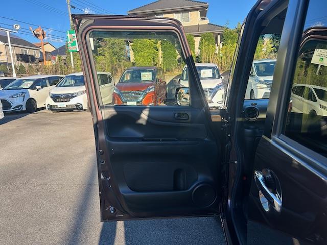 N-BOX G SSパッケージ 社外ナビ/LEDヘッドライト/オートライト/ステスイ/電動格納ウインカーミラー/ETC/純正フロアマット/ドアバイザー/前後簿ラレコ/プッシュスタート/スマートキー/運転席&助手席シートヒーター(18枚目)