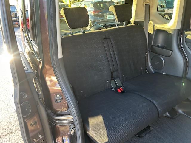 N-BOX G SSパッケージ 社外ナビ/LEDヘッドライト/オートライト/ステスイ/電動格納ウインカーミラー/ETC/純正フロアマット/ドアバイザー/前後簿ラレコ/プッシュスタート/スマートキー/運転席&助手席シートヒーター(22枚目)