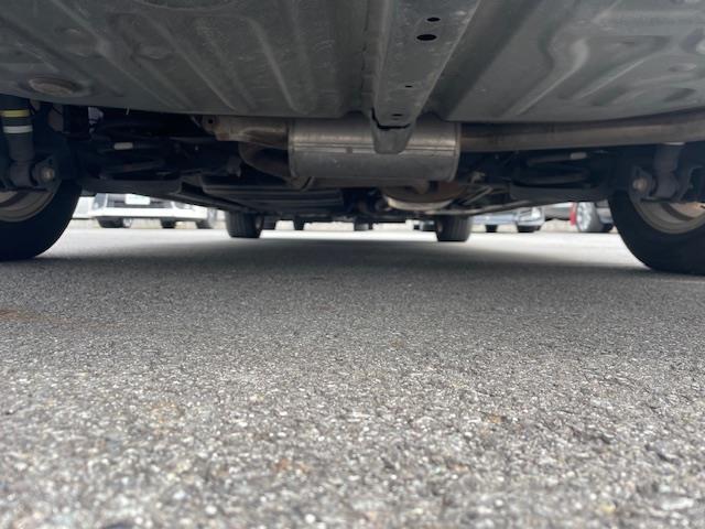 ヴォクシー ZS 煌 純正ナビ/バックカメラ/LEDヘッドライト/オートライト/フォグランプ/革巻きステアリング/ステスイ/電格ウインカーミラー/ETC/純正フロアマット/ドアバイザー/前方ドラレコ/純正後部モニター(28枚目)