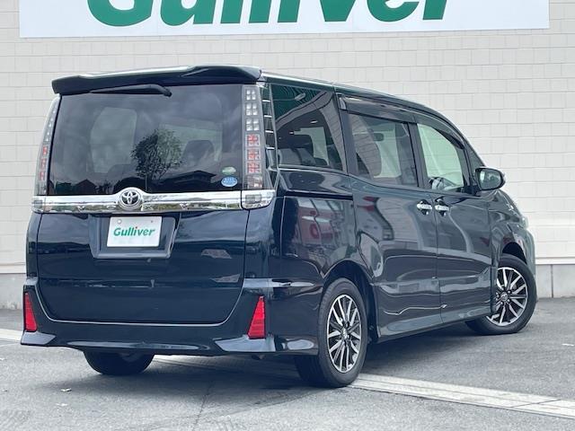 ヴォクシー ZS 煌 純正ナビ/バックカメラ/LEDヘッドライト/オートライト/フォグランプ/革巻きステアリング/ステスイ/電格ウインカーミラー/ETC/純正フロアマット/ドアバイザー/前方ドラレコ/純正後部モニター(32枚目)