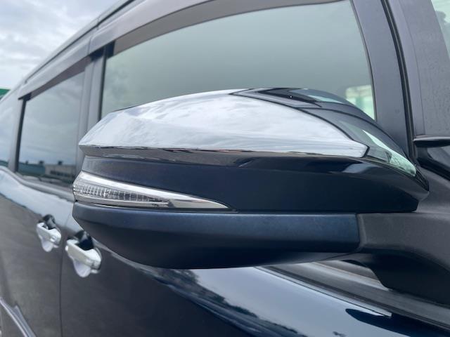 ヴォクシー ZS 煌 純正ナビ/バックカメラ/LEDヘッドライト/オートライト/フォグランプ/革巻きステアリング/ステスイ/電格ウインカーミラー/ETC/純正フロアマット/ドアバイザー/前方ドラレコ/純正後部モニター(36枚目)