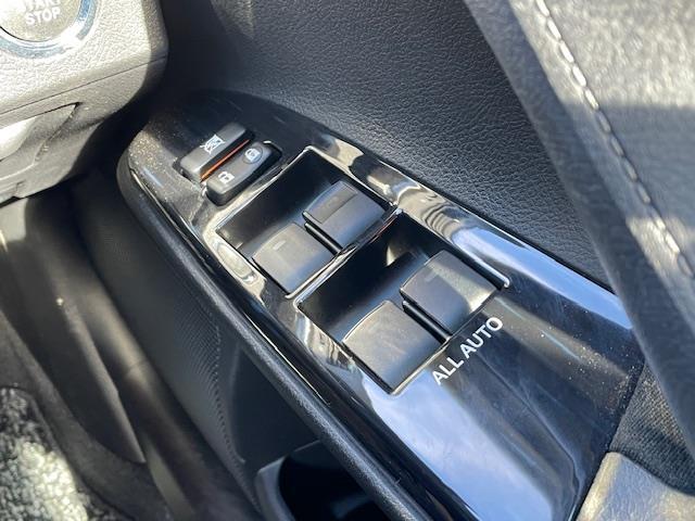 マークX 250G Sパッケージ 純ナビ/Bカメ/ETC/クルコン/パドルシフト/電格ウインカーミラー/フォグランプ(13枚目)