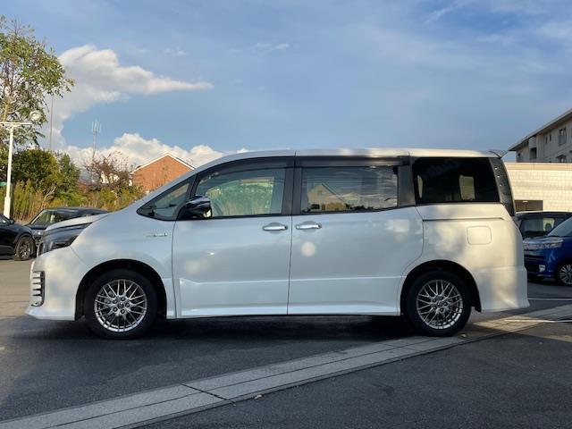 ヴォクシー ハイブリッドZS 煌II 純ナビ/Bカメ/ドラレコ/ETC2.0/ソナー/デジタルインナーミラー/レーンキープ/両側パワスラ/電格ウィンカーミラー/革ステ/ステスイ/ドアバイザー(33枚目)