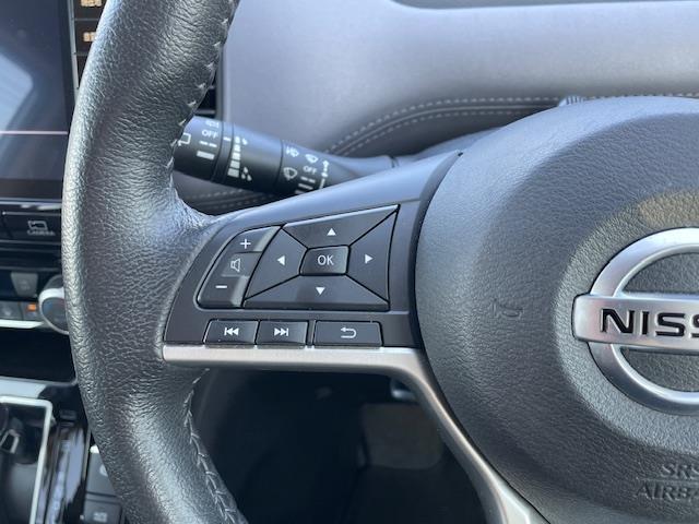 セレナ ハイウェイスター V 純ナビ/全方位カメラ/プロパイロット/ETC/シートヒーター/革ステ/ステスイ/ステアリングヒーター/エマージェンシーブレーキ/電格ウィンカーミラー/電動PB/オートブレーキホールド/LED&フォグ(5枚目)