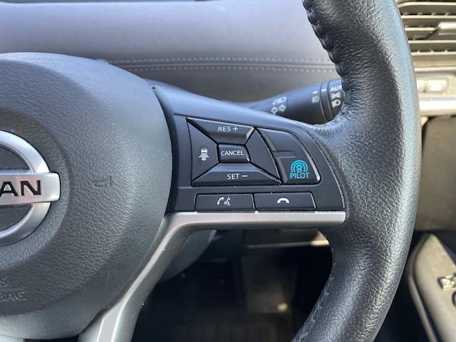 セレナ ハイウェイスター V 純ナビ/全方位カメラ/プロパイロット/ETC/シートヒーター/革ステ/ステスイ/ステアリングヒーター/エマージェンシーブレーキ/電格ウィンカーミラー/電動PB/オートブレーキホールド/LED&フォグ(6枚目)