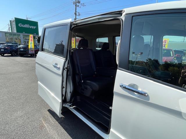 セレナ ハイウェイスター V 純ナビ/全方位カメラ/プロパイロット/ETC/シートヒーター/革ステ/ステスイ/ステアリングヒーター/エマージェンシーブレーキ/電格ウィンカーミラー/電動PB/オートブレーキホールド/LED&フォグ(24枚目)