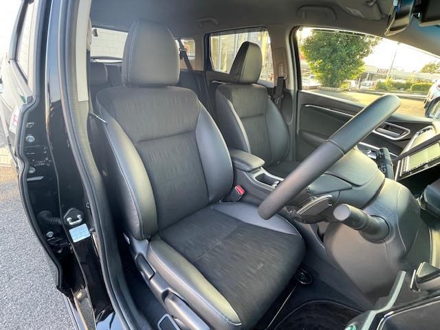 シャトル ハイブリッド　純ナビ／ＡＣＣ／ＬＫＡＳ／Ｂカメ／ドラレコ／ＥＴＣ／パドルシフト／シートヒーター／電格ウィンカーミラー／革ステ／ステスイ／ＬＥＤ＆フォグ／ドアバイザー／ＵＳＢ（13枚目）