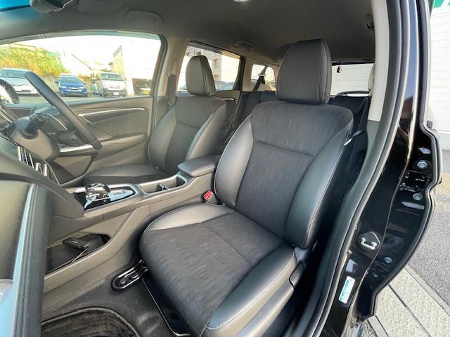 シャトル ハイブリッド　純ナビ／ＡＣＣ／ＬＫＡＳ／Ｂカメ／ドラレコ／ＥＴＣ／パドルシフト／シートヒーター／電格ウィンカーミラー／革ステ／ステスイ／ＬＥＤ＆フォグ／ドアバイザー／ＵＳＢ（16枚目）