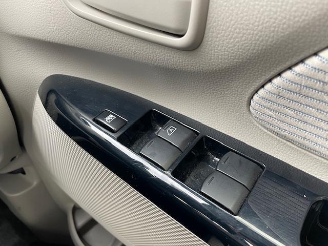 デイズ 純正ナビ/全方位カメラ/衝突軽減/アイドリングストップ/自動防眩ミラー/チルトステアリング/電動格納ウインカーミラー/社外フロアマット/ドアバイザー/プッシュスタート/スマートキー/(12枚目)