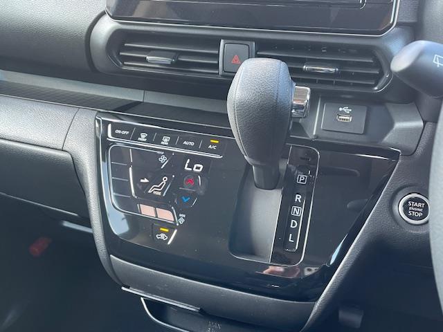 ルークス ハイウェイスター　Ｘ　純正ナビ　フルセグＴＶ　ＣＤ　ＤＶＤ　ＢＴ　アラウンドビューモニター　エマージェンシーブレーキ　前後インテリジェントソナー　ドライブレコーダー　両側電動スライドドア　スマートキー　プッシュスタート（7枚目）