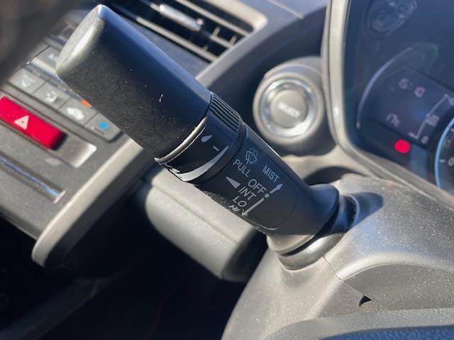 S660 α クルーズコントロール/LEDヘッドライト/オートライト/革巻きステアリング/ステアリングスイッチ/リモートコントロールミラー/純正フロアマット/プッシュスタート/スマートキー/純正16インチホイール(6枚目)