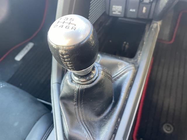 S660 α クルーズコントロール/LEDヘッドライト/オートライト/革巻きステアリング/ステアリングスイッチ/リモートコントロールミラー/純正フロアマット/プッシュスタート/スマートキー/純正16インチホイール(10枚目)