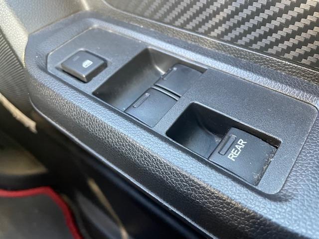 S660 α クルーズコントロール/LEDヘッドライト/オートライト/革巻きステアリング/ステアリングスイッチ/リモートコントロールミラー/純正フロアマット/プッシュスタート/スマートキー/純正16インチホイール(16枚目)