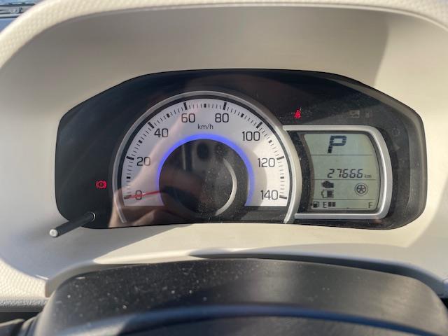 アルト Ｌ　社外ナビ／バックカメラ／運転席シートヒーター／衝突軽減／前後コーナーセンサー／アイドリングストップ／ＬＥＤヘッドライト／前方ドライブレコーダー／レベライザー／純正フロマット／ＩＳＯＦＩＸ／（6枚目）