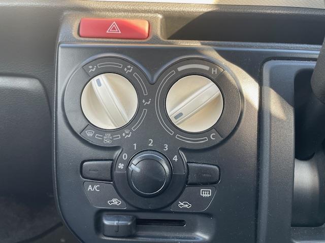 アルト Ｌ　社外ナビ／バックカメラ／運転席シートヒーター／衝突軽減／前後コーナーセンサー／アイドリングストップ／ＬＥＤヘッドライト／前方ドライブレコーダー／レベライザー／純正フロマット／ＩＳＯＦＩＸ／（8枚目）