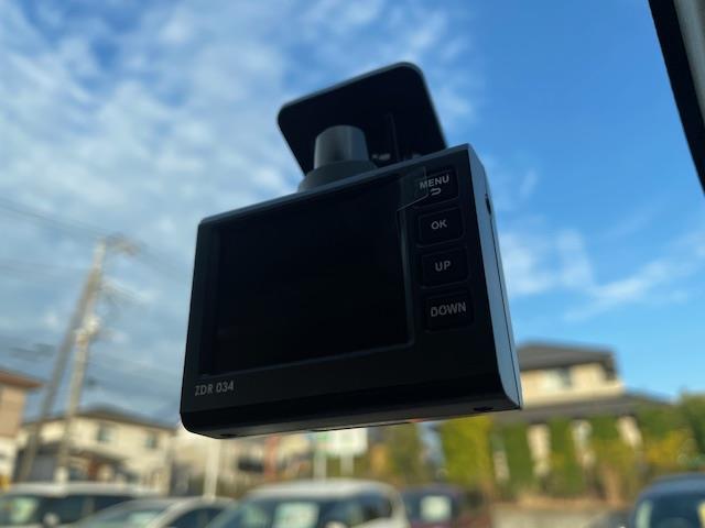 アルト Ｌ　社外ナビ／バックカメラ／運転席シートヒーター／衝突軽減／前後コーナーセンサー／アイドリングストップ／ＬＥＤヘッドライト／前方ドライブレコーダー／レベライザー／純正フロマット／ＩＳＯＦＩＸ／（11枚目）