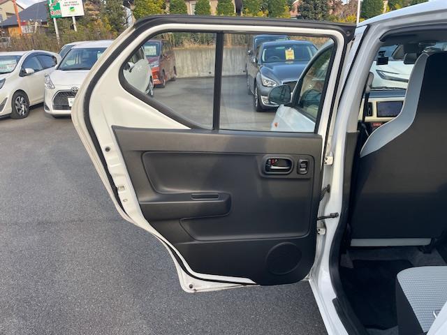 アルト Ｌ　社外ナビ／バックカメラ／運転席シートヒーター／衝突軽減／前後コーナーセンサー／アイドリングストップ／ＬＥＤヘッドライト／前方ドライブレコーダー／レベライザー／純正フロマット／ＩＳＯＦＩＸ／（18枚目）