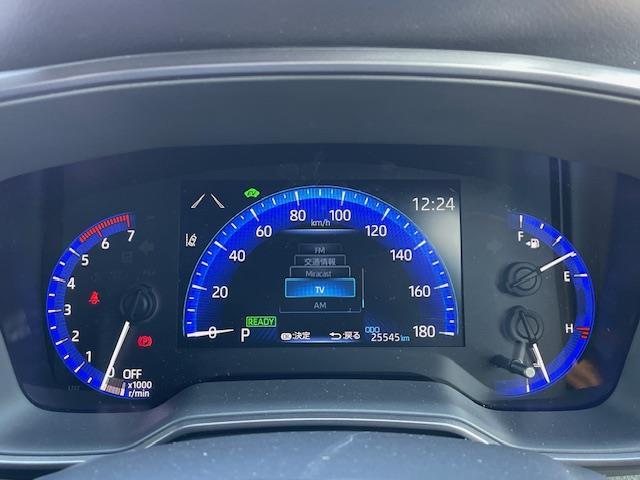 カローラ ハイブリッド　ダブルバイビー　純ナビ／Ｂカメ／ＥＴＣ２．０／レーダークルコン／前後ソナー／電動ＰＢ／オートブレーキホールド／シートヒーター／革ステ／ステスイ／ステアヒーター／ＬＥＤ＆フォグ／電格ウィンカーミラー（10枚目）