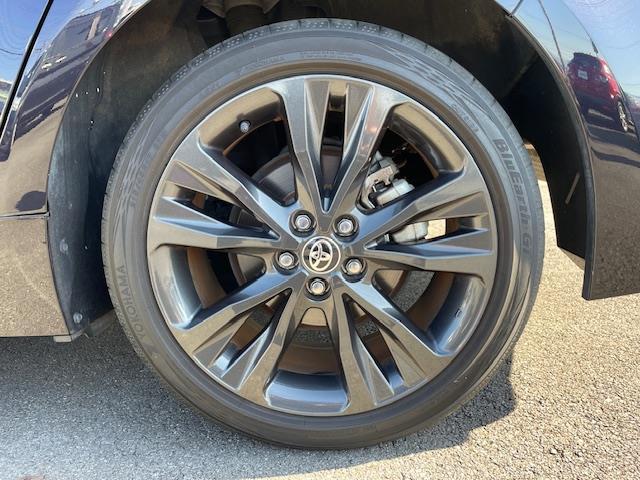 カローラ ハイブリッド　ダブルバイビー　純ナビ／Ｂカメ／ＥＴＣ２．０／レーダークルコン／前後ソナー／電動ＰＢ／オートブレーキホールド／シートヒーター／革ステ／ステスイ／ステアヒーター／ＬＥＤ＆フォグ／電格ウィンカーミラー（40枚目）