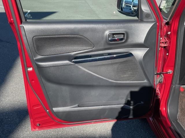 デイズルークス ハイウェイスター X Gパッケージ 純ナビ/全カメ/ドラレコ/ETC2.0/両パワスラ/革ステ/ステスイ/レーンキープ/ドアバイザー(18枚目)