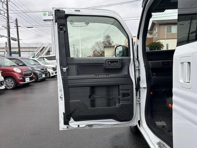 Ｎ－ＶＡＮ Ｌ　社外オーディオ／バックカメラ／衝突軽減／車線維持／レーダークルコン／ステスイ／ＬＥＤヘッドライト／オートライト／電格ミラー／ＥＴＣ／純正ラバーマット／ドアバイザー／スペアキー１本／純正ホイールカバー（17枚目）