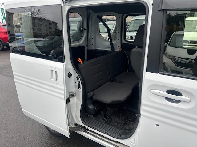 Ｎ－ＶＡＮ Ｌ　社外オーディオ／バックカメラ／衝突軽減／車線維持／レーダークルコン／ステスイ／ＬＥＤヘッドライト／オートライト／電格ミラー／ＥＴＣ／純正ラバーマット／ドアバイザー／スペアキー１本／純正ホイールカバー（22枚目）