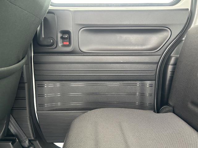 Ｎ－ＶＡＮ Ｌ　社外オーディオ／バックカメラ／衝突軽減／車線維持／レーダークルコン／ステスイ／ＬＥＤヘッドライト／オートライト／電格ミラー／ＥＴＣ／純正ラバーマット／ドアバイザー／スペアキー１本／純正ホイールカバー（23枚目）