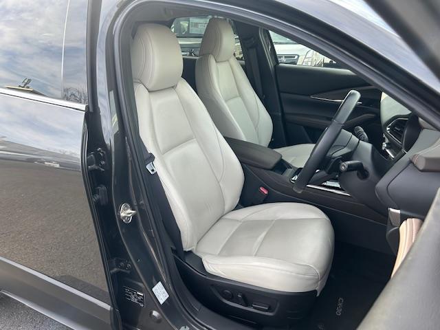 ＣＸ－３０ ２０Ｓ　Ｌパッケージ　純正ナビ／全方位カメラ／レーダークルコン／衝突軽減／レーンキープ／前後パーキングセンサー／ＬＥＤヘッドライト／オートライト／革巻きステアリング／ステスイ／パドルシフト／電格ウインカーミラー／ＥＴＣ（17枚目）