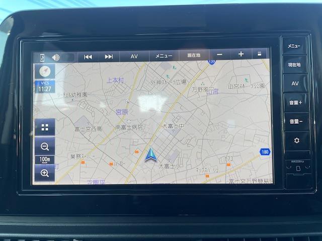 セレナ ハイウェイスターＶ　純正ナビ／全方位カメラ／クルコン／衝突軽減／レーンキープ／オートブレーキホールド／電動サイドパーキング／アイドリング／後方コーナーセンサー／オートライト／オートハイビーム／フォグランプ／ＥＴＣ（2枚目）