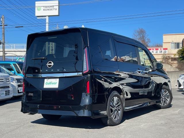 セレナ ハイウェイスターＶ　純正ナビ／全方位カメラ／クルコン／衝突軽減／レーンキープ／オートブレーキホールド／電動サイドパーキング／アイドリング／後方コーナーセンサー／オートライト／オートハイビーム／フォグランプ／ＥＴＣ（32枚目）