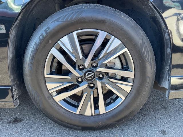 セレナ ハイウェイスターＶ　純正ナビ／全方位カメラ／クルコン／衝突軽減／レーンキープ／オートブレーキホールド／電動サイドパーキング／アイドリング／後方コーナーセンサー／オートライト／オートハイビーム／フォグランプ／ＥＴＣ（40枚目）