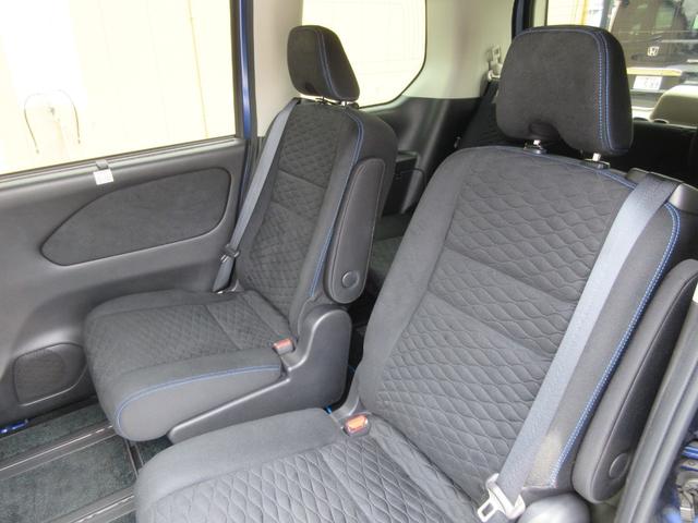 セレナ ｅ－パワー　オーテック　セーフティパッケージ　禁煙車　後席フリップダウンモニター　純正ナビ　アラウンドビューモニター　両側パワースライドドア　クリアランスソナー　プロパイロット　エマージェンシーブレーキ　シートヒーター　ＬＥＤヘッドライト　ＥＴＣ（43枚目）