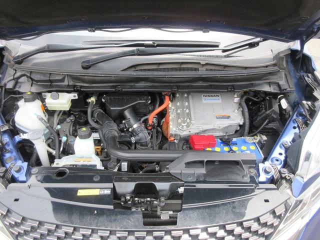セレナ ｅ－パワー　オーテック　セーフティパッケージ　禁煙車　後席フリップダウンモニター　純正ナビ　アラウンドビューモニター　両側パワースライドドア　クリアランスソナー　プロパイロット　エマージェンシーブレーキ　シートヒーター　ＬＥＤヘッドライト　ＥＴＣ（76枚目）