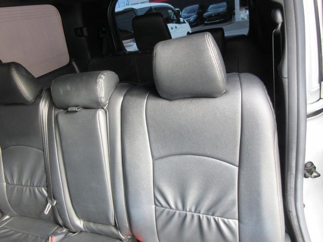 ヴォクシー ＺＳ　後席フリップダウンモニター　トヨタセーフティーセンス　バックカメラ　ストラーダナビ　Ｂｌｕｅｔｏｏｔｈ　クルーズコントロール　オートハイビーム　オートライト　ＬＥＤヘッドライト　アイドリングストップ（46枚目）